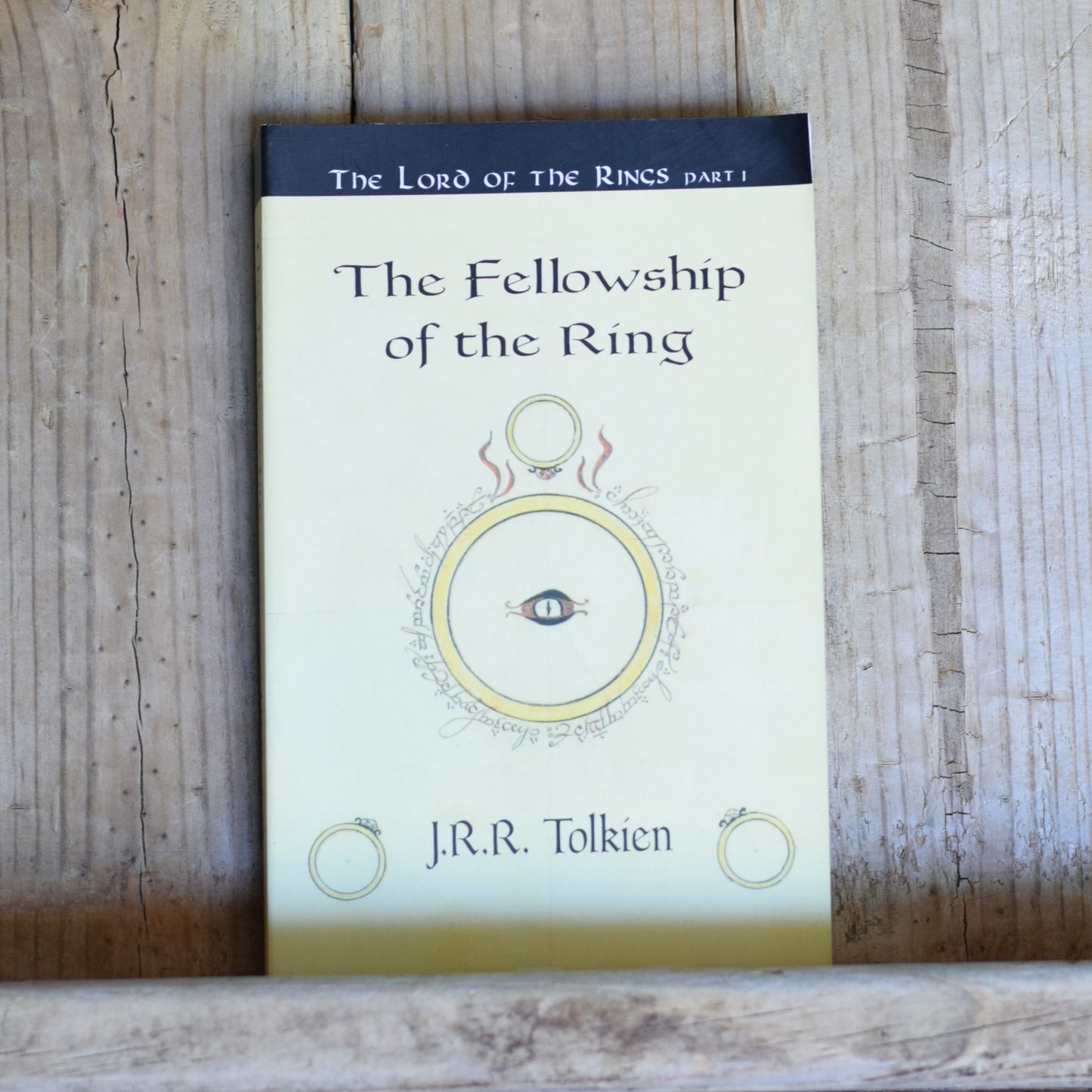 Fantasy Paperback: J R R Tolkien - The Fellowship of the Ring