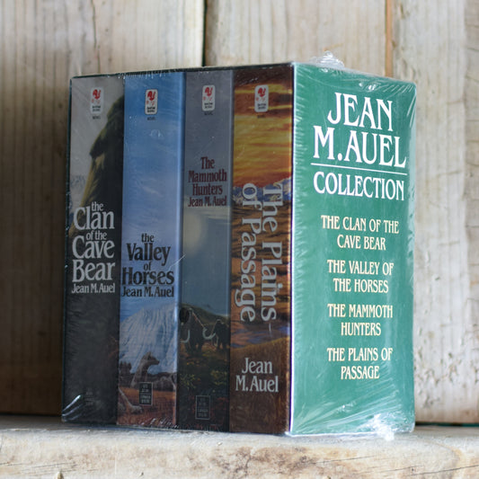 Fantasy Paperback Box Set: Jean M Auel - Children of the Earth Collection SEALED