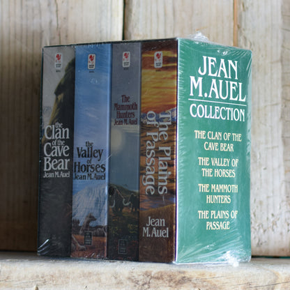 Fantasy Paperback Box Set: Jean M Auel - Children of the Earth Collection SEALED