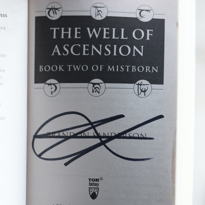 Fantasy Paperback: Brandon Sanderson - The Well of Ascension SIGNED