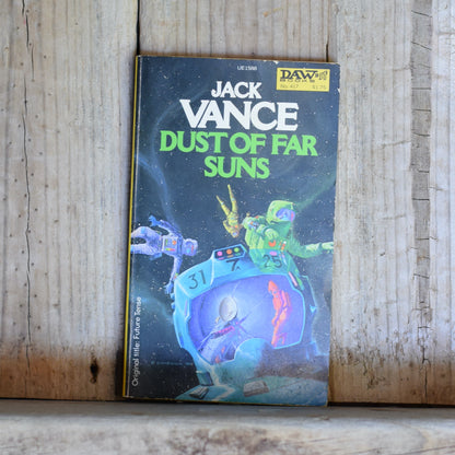 Vintage Sci-fi Paperback: Jack Vance - Dust of Far Suns FIRST PRINTING