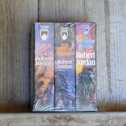 Vintage Fantasy Paperback Novels: Robert Jordan - The Wheel of Time, Books 4 - 6