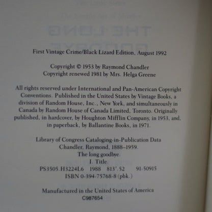 Vintage Fiction Paperback: Raymond Chandler - The Long Goodbye