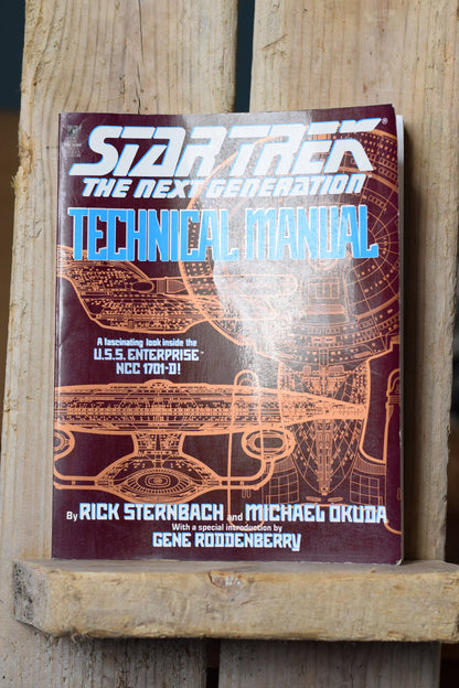 Vintage Sci-Fi Paperback Novel: Rick Sternbach and Michael Okuda - Star Trek The Next Generation Technical Manual
