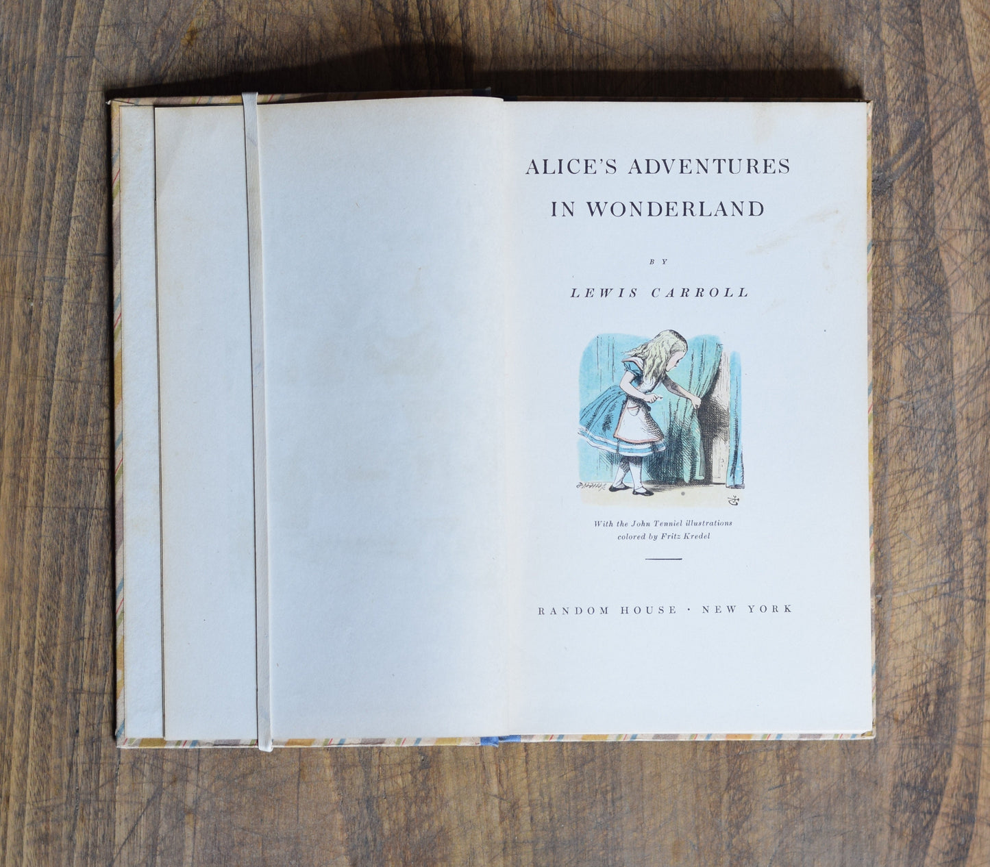 Vintage Fiction Hardback Novels: Lewis Carroll - Alice's Adventures in Wonderland and Alice Through the Looking-Glass SPECIAL EDITION