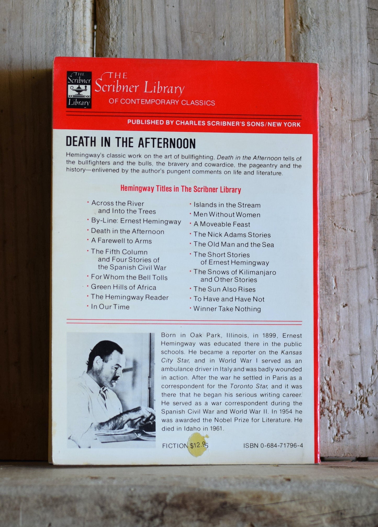 Vintage Fiction Paperback Novel: Ernest Hemingway - Death in the Afternoon