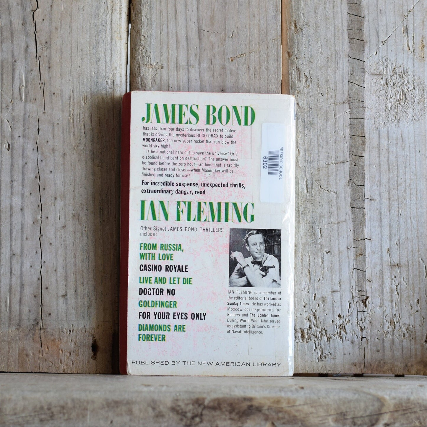 Vintage Fiction Paperback Novel: Ian Fleming - Moonraker