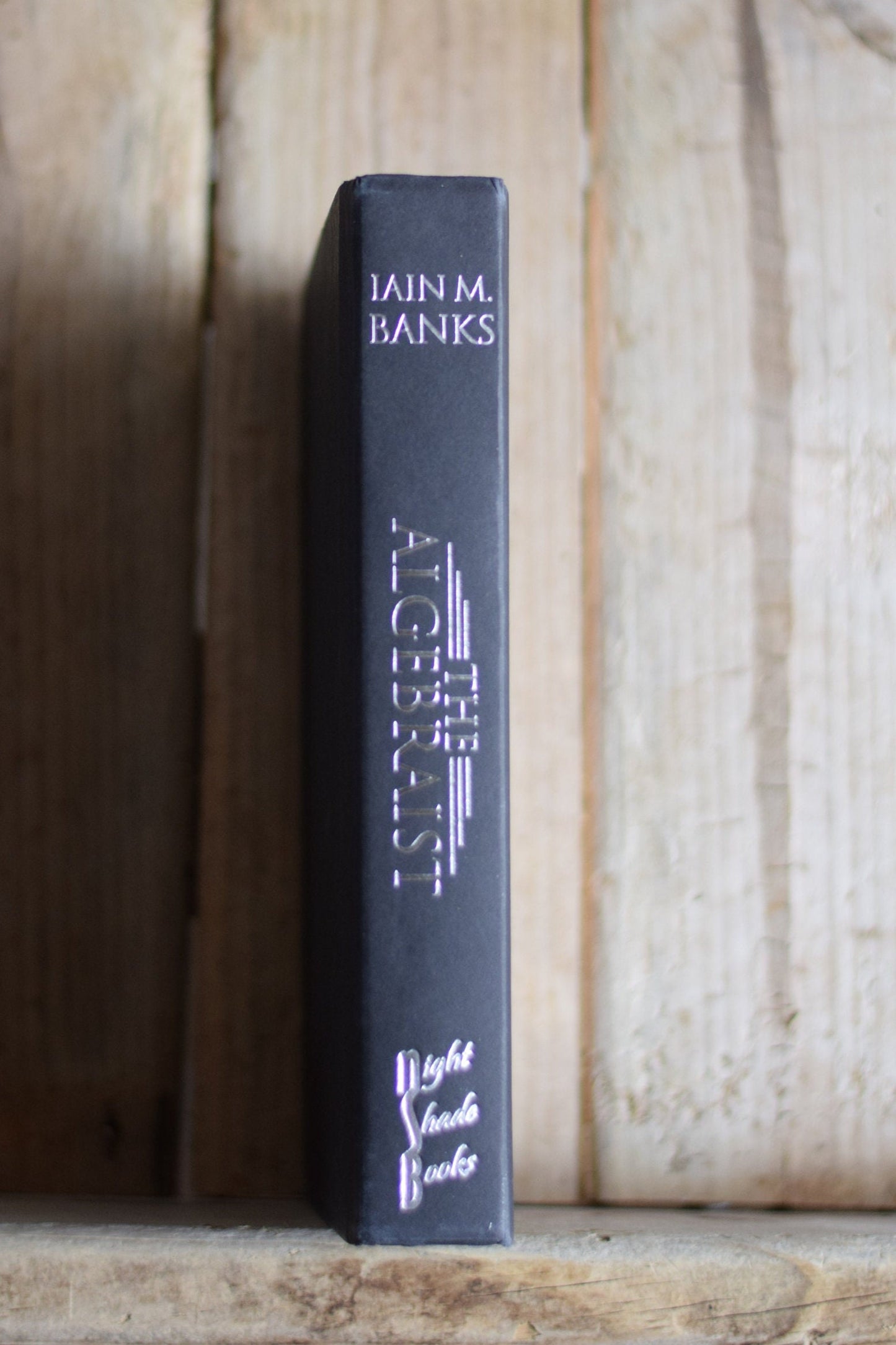 Vintage Sci-Fi Hardback Novel: Iain M Banks - The Algebraist FIRST EDITION