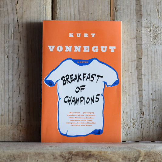Vintage Fiction Paperback Novel: Kurt Vonnegut Jr. - Breakfast of Champions