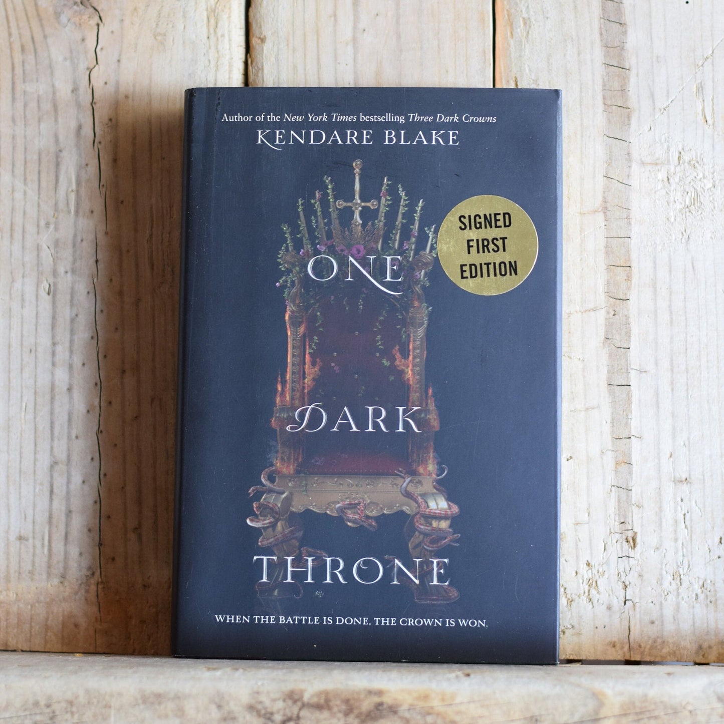 Fantasy Hardback Novel: Kendare Blake - One Dark Throne SIGNED FIRST EDITION