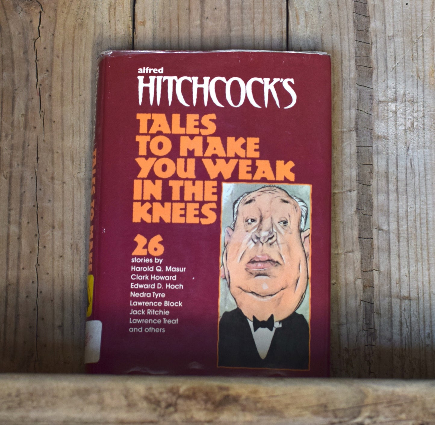 Vintage Horror Hardback: Alfred Hitchcock's Tales To Make You Weak In The Knees FIRST PRINTING